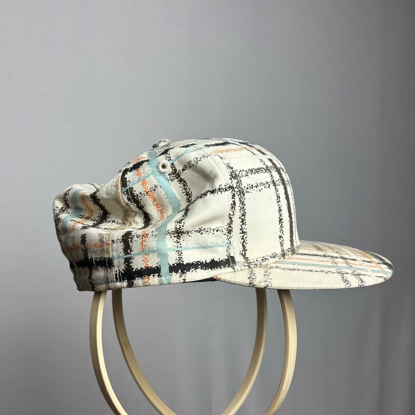 Gorra New Era Kix retro 00s - 7 1/8
