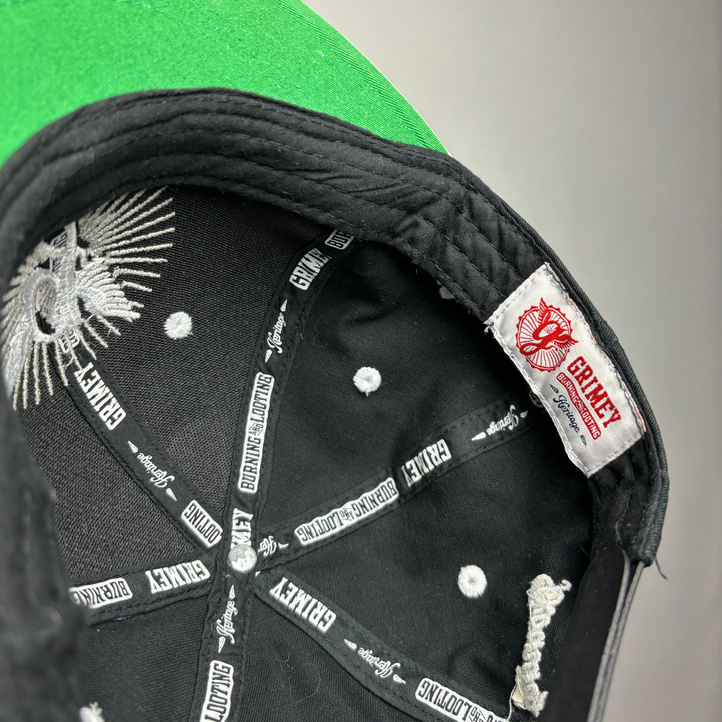 Gorra Grimey hiphop retro 00s - Ajustable